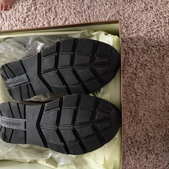 Men Burberry sneaker